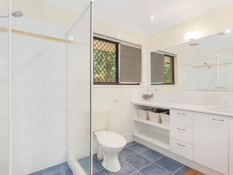 11 Glenroy Place, Parkinson QLD 4115