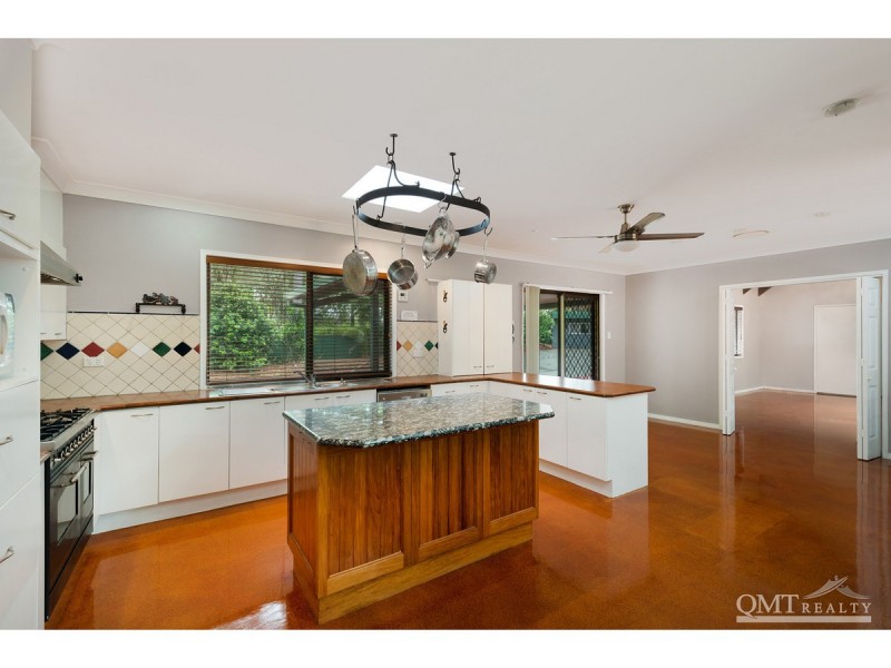 54 Jacaranda Avenue, Boronia Heights QLD 4124