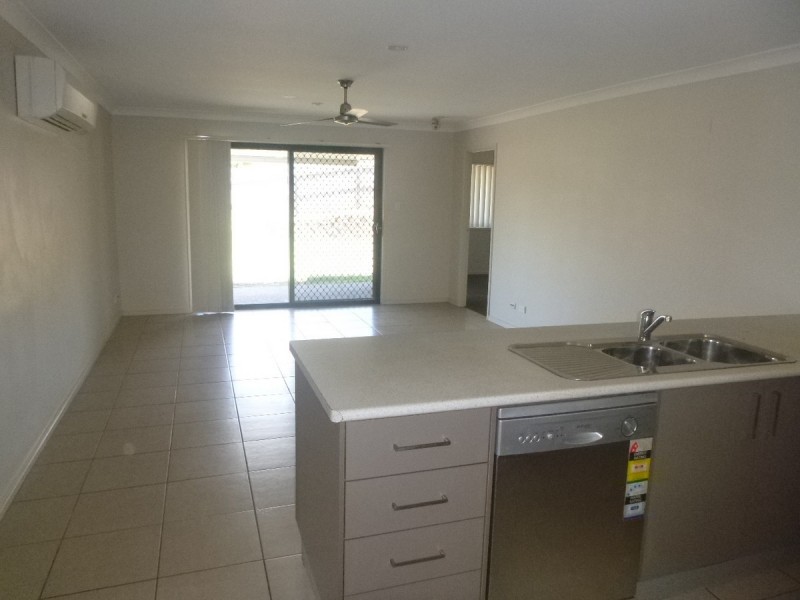 32 Ernestine Circuit, Eagleby QLD 4207