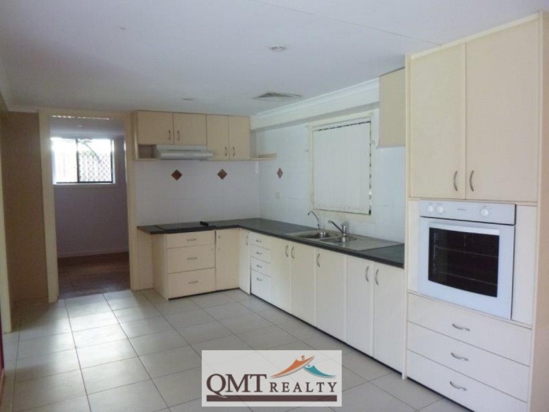 3 Armstrong Avenue, Slacks Creek QLD 4127