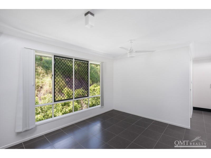 90 High Street, Blackstone QLD 4304