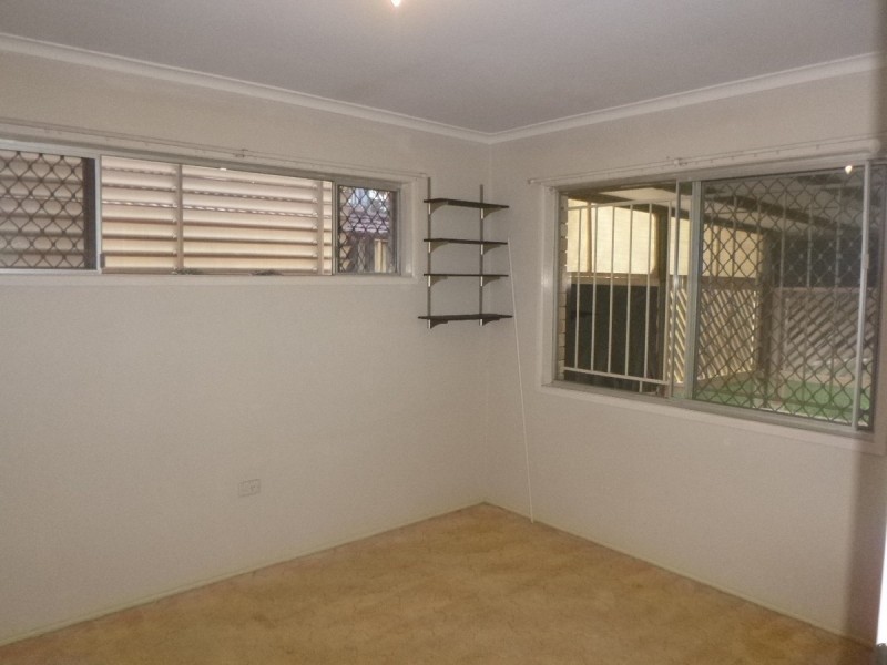 37 Pine Drive, Woodridge QLD 4114