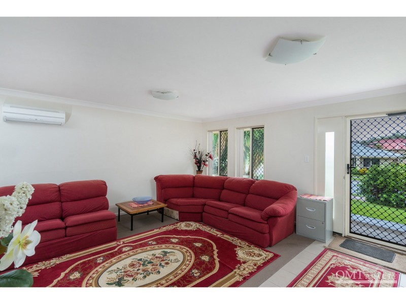 10 Eric Drive, Blackstone QLD 4304