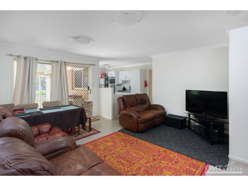10 Eric Drive, Blackstone QLD 4304