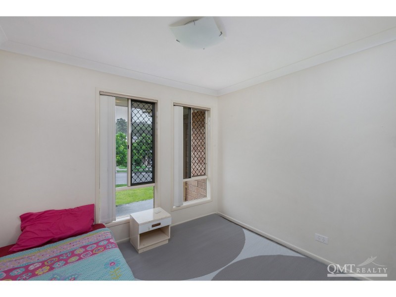 10 Eric Drive, Blackstone QLD 4304