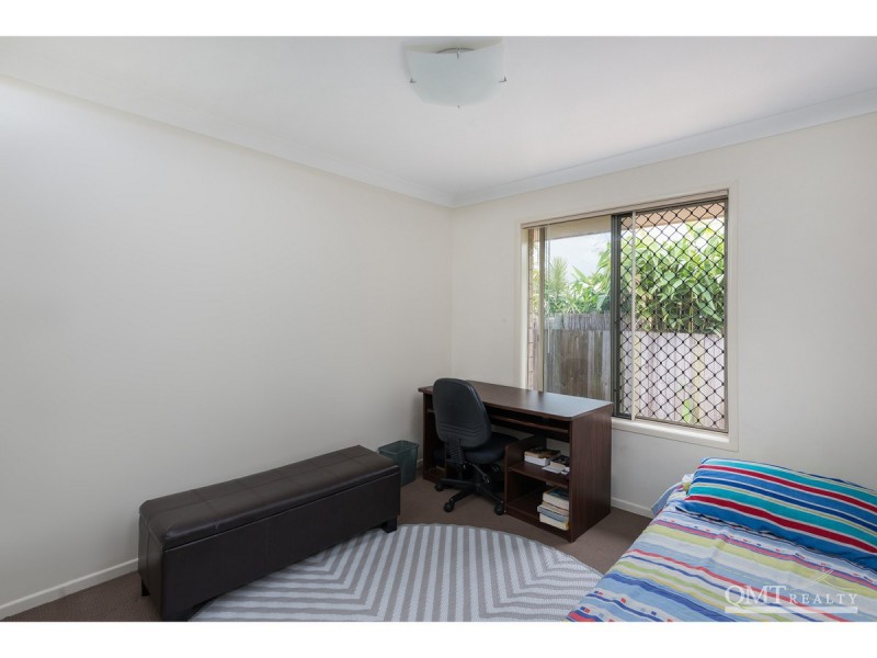 10 Eric Drive, Blackstone QLD 4304