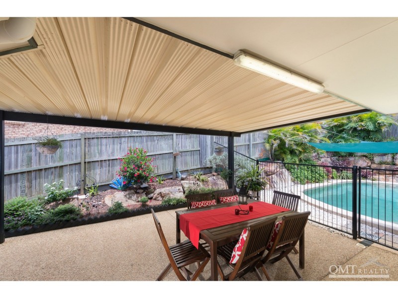 18 Shelduck Place, Calamvale QLD 4116