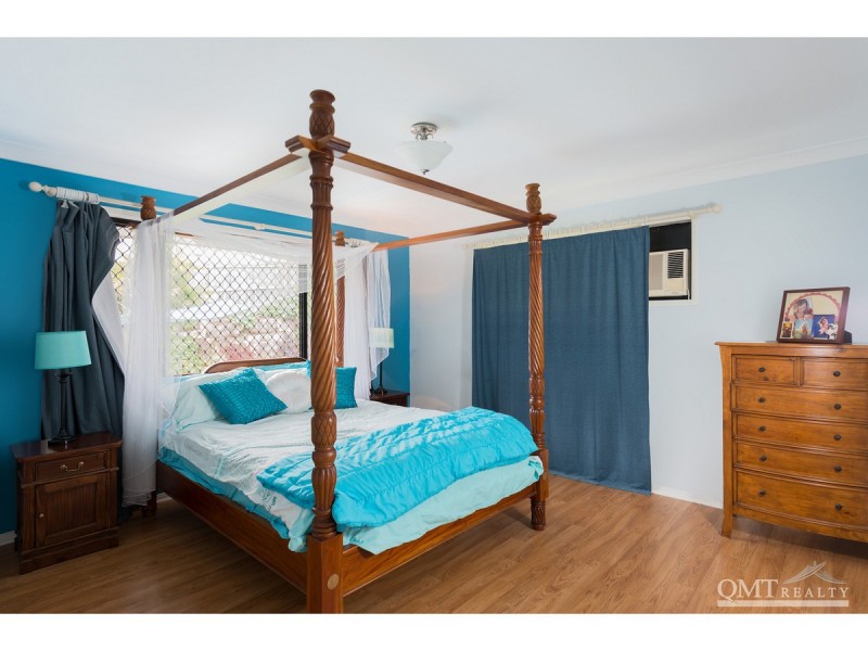 18 Shelduck Place, Calamvale QLD 4116