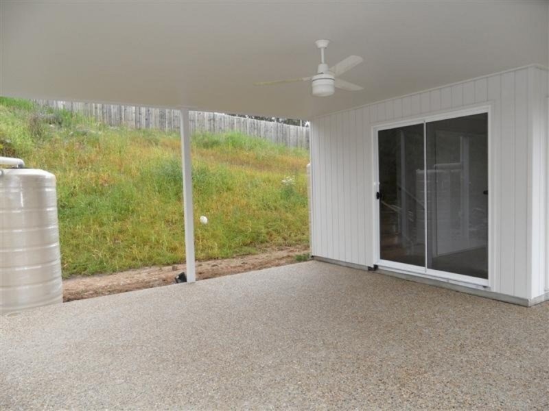 94 High Street, Blackstone QLD 4304