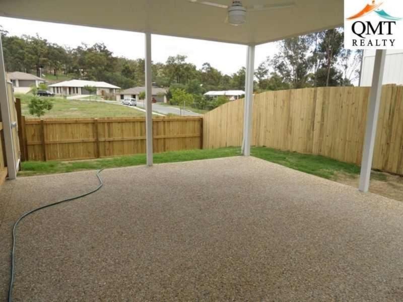 94 High Street, Blackstone QLD 4304
