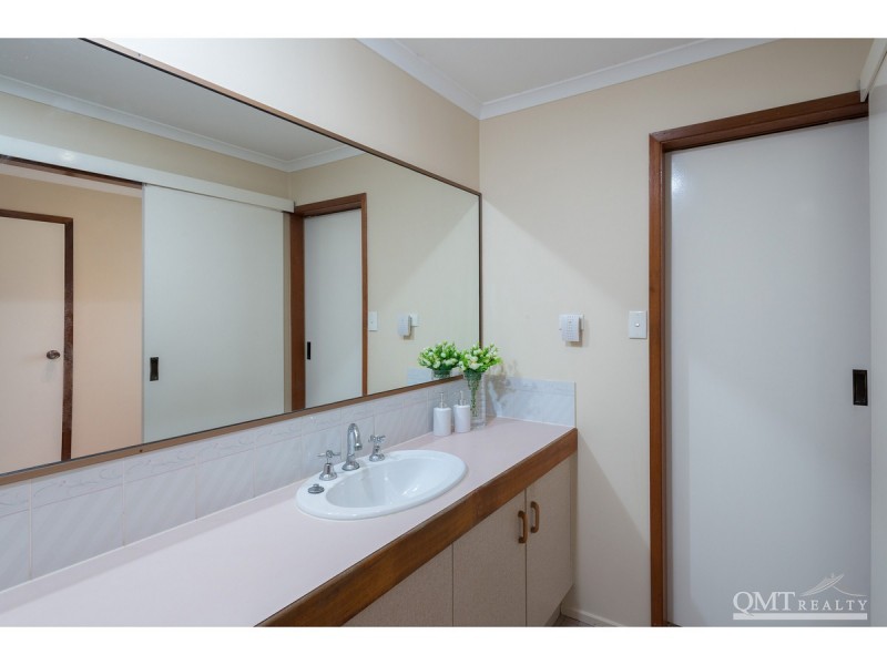 5 Ramblingwood Court, Algester QLD 4115