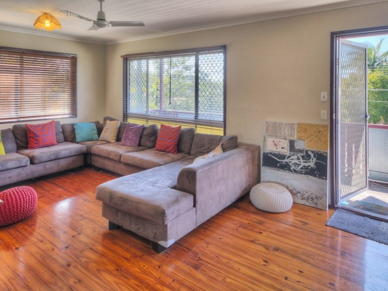 8 Hannam Street, Woodridge QLD 4114