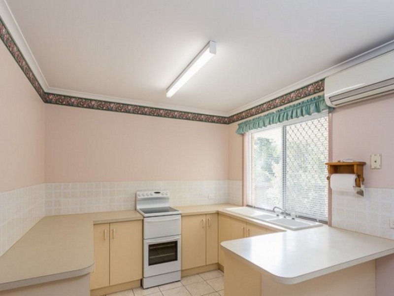 16 Melnik Drive, Loganlea QLD 4131
