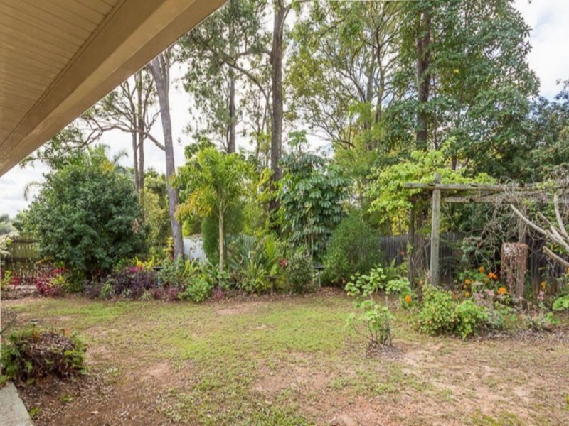 16 Melnik Drive, Loganlea QLD 4131