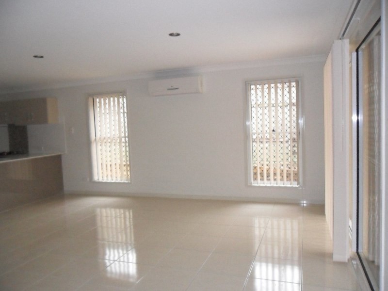 22 Hawthorne Street, Forest Lake QLD 4078