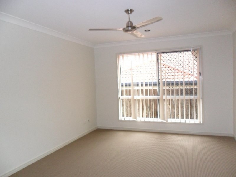 22 Hawthorne Street, Forest Lake QLD 4078