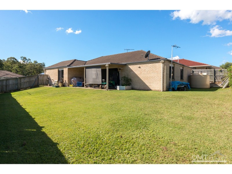4 Charles Court, Joyner QLD 4500
