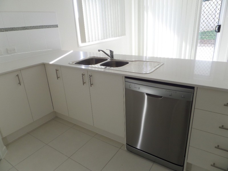 79A Brentwood Drive, Bundamba QLD 4304