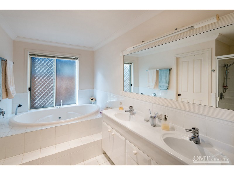 25 Superior Place, Parkinson QLD 4115