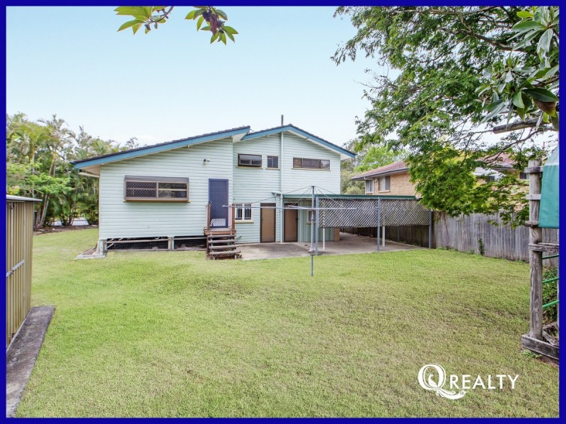 21 Springfield Street, Macgregor QLD 4109