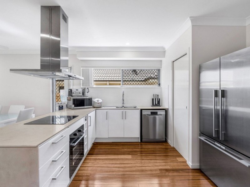 25 Rise Place, Heathwood QLD 4110