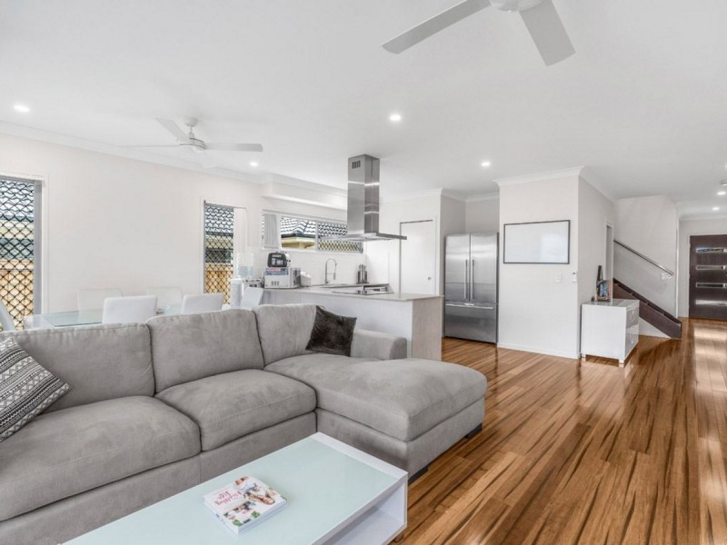 25 Rise Place, Heathwood QLD 4110