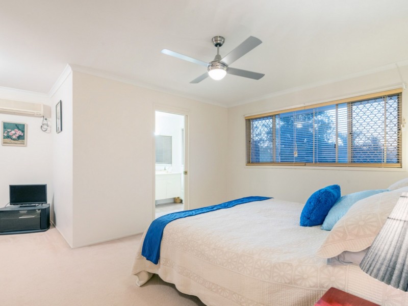 15 Aspen Crescent, Parkinson QLD 4115
