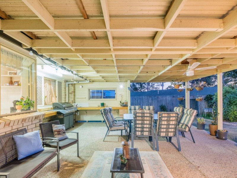 15 Aspen Crescent, Parkinson QLD 4115