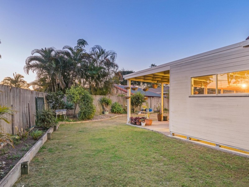 15 Aspen Crescent, Parkinson QLD 4115