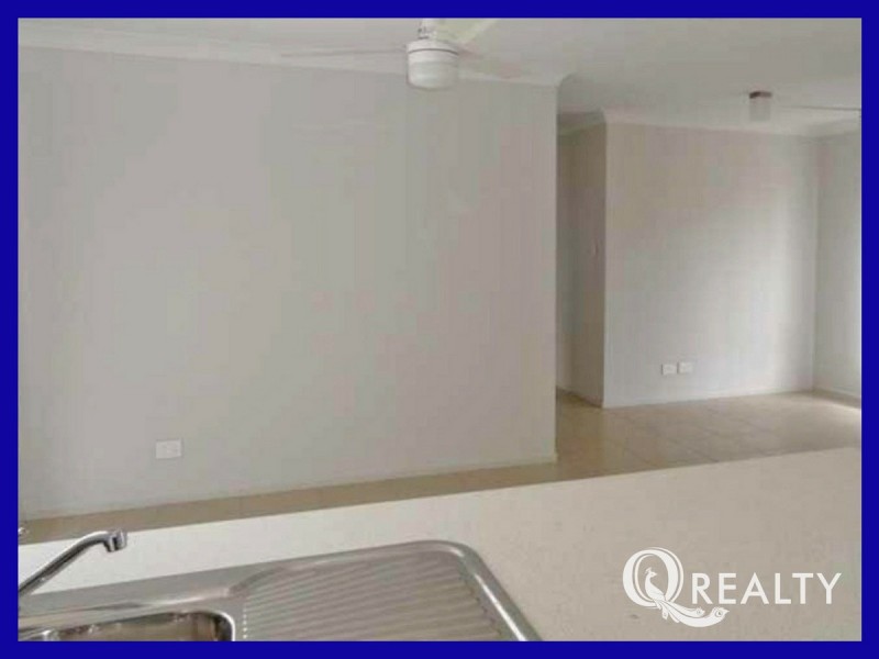 94 High Street, Blackstone QLD 4304