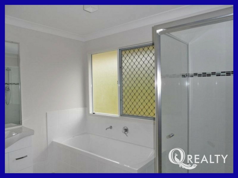 94 High Street, Blackstone QLD 4304