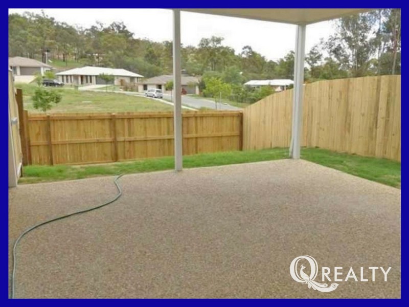 94 High Street, Blackstone QLD 4304