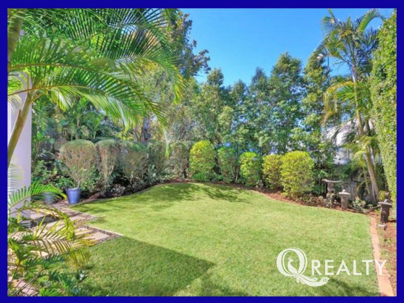 27 Amberelle Place, Chapel Hill QLD 4069