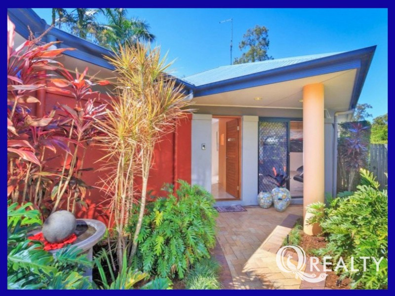 27 Amberelle Place, Chapel Hill QLD 4069