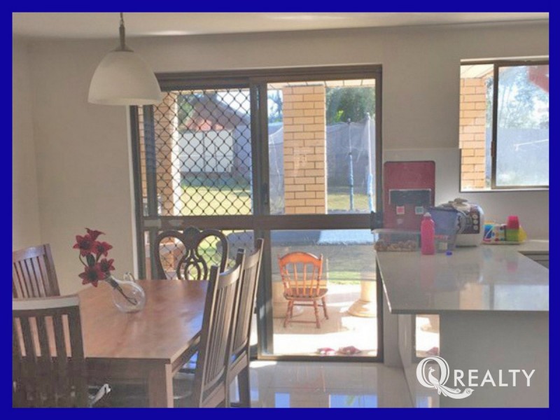 7 Paringa Court, Hillcrest QLD 4118