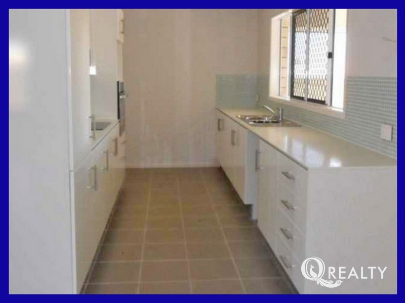 14 Petal Place, Yamanto QLD 4305