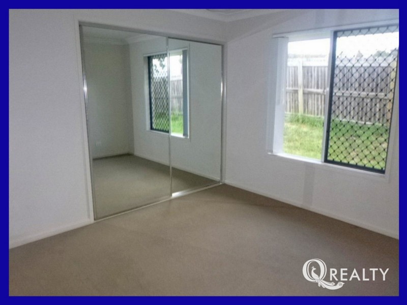 14 Petal Place, Yamanto QLD 4305