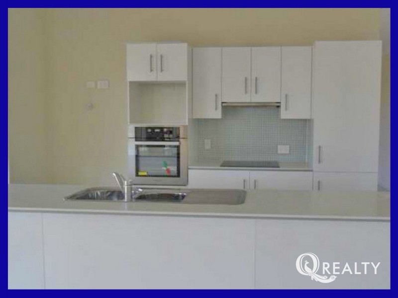 16 Iris Court, Yamanto QLD 4305