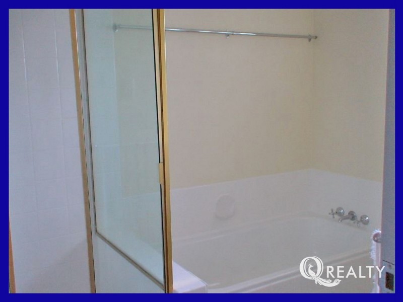 2 Garden Avenue, Woodridge QLD 4114