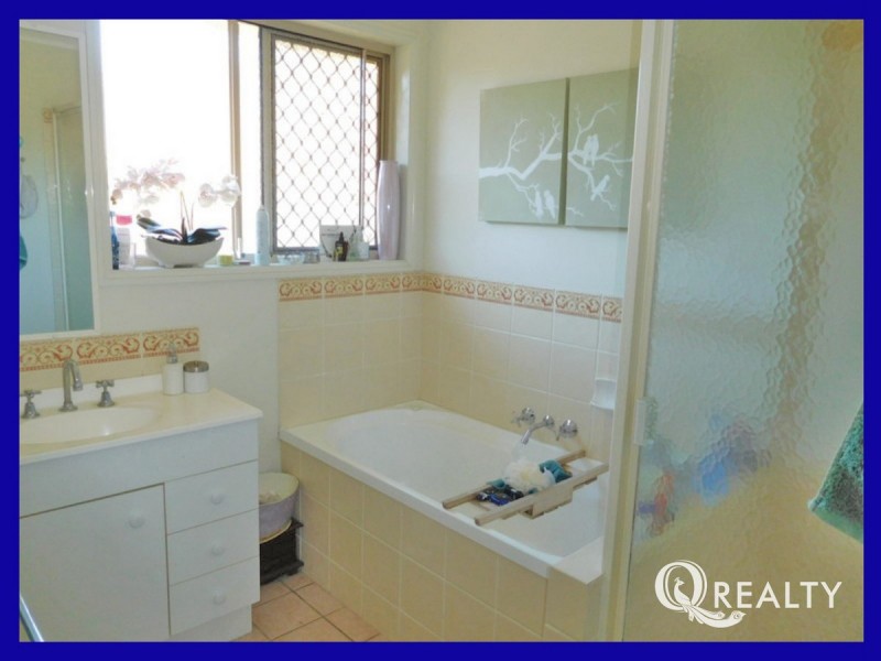 5 Paddies Crescent, Crestmead QLD 4132