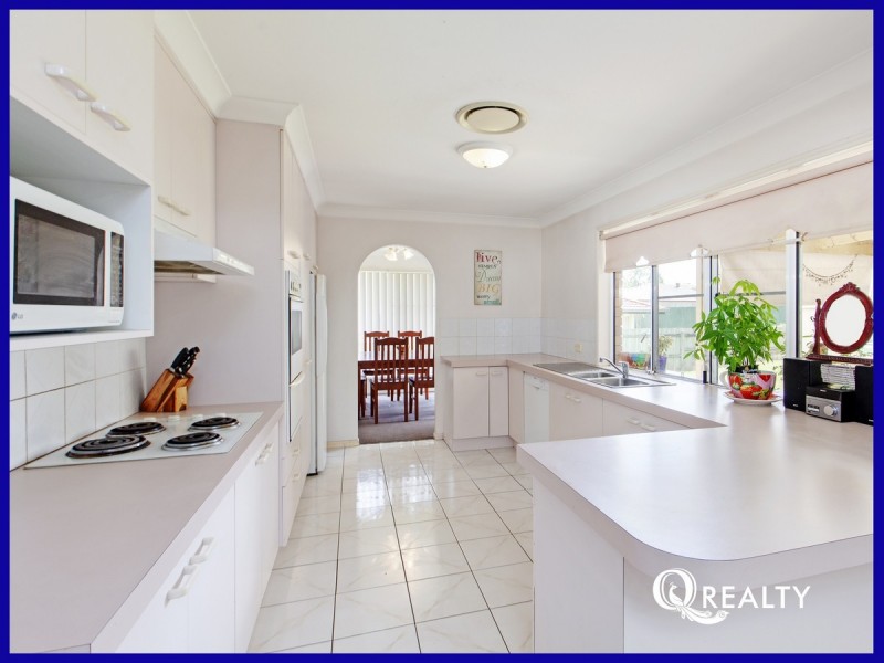 12 Gunee Place, Parkinson QLD 4115