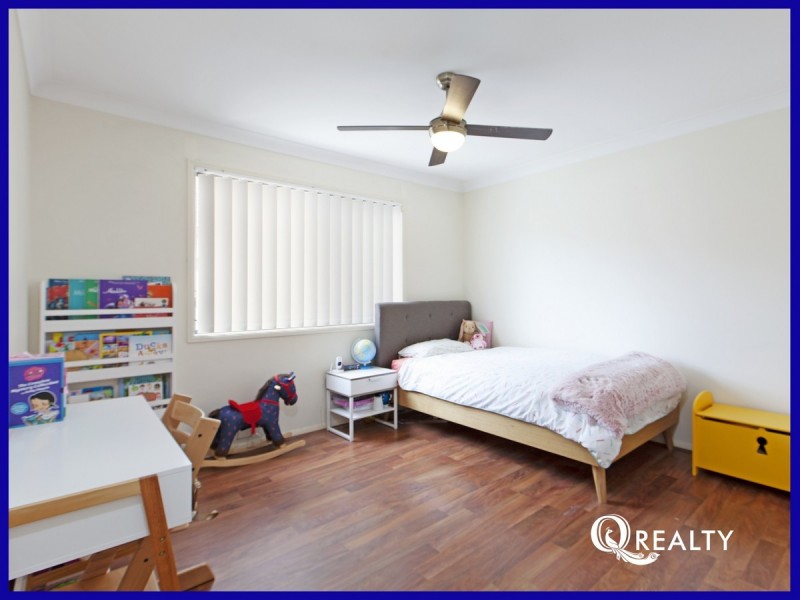 7 Hattah Place, Parkinson QLD 4115