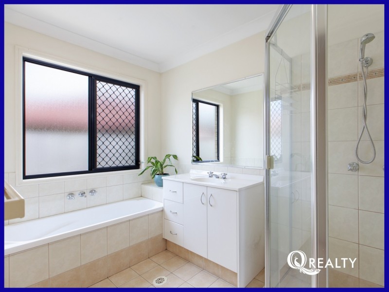 7 Hattah Place, Parkinson QLD 4115