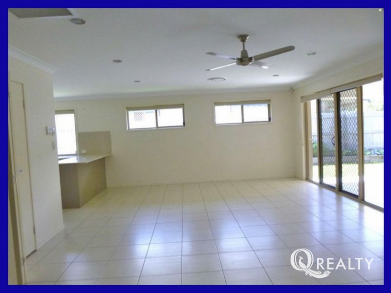 28 Coalstoun Crossing, Waterford QLD 4133