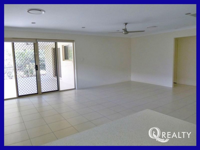 28 Coalstoun Crossing, Waterford QLD 4133