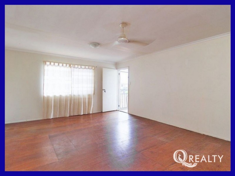 62 Aquarius Drive, Kingston QLD 4114