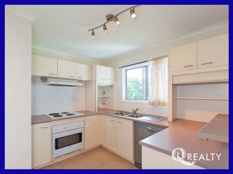 62 Aquarius Drive, Kingston QLD 4114