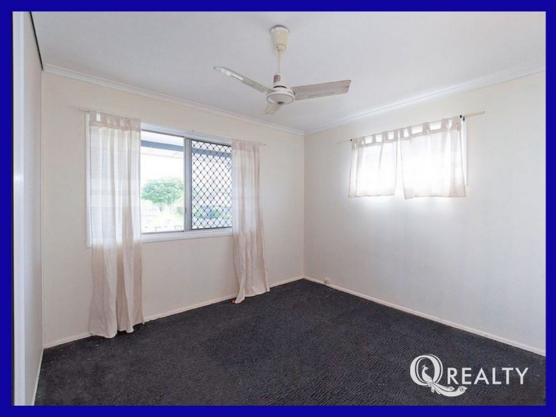 62 Aquarius Drive, Kingston QLD 4114