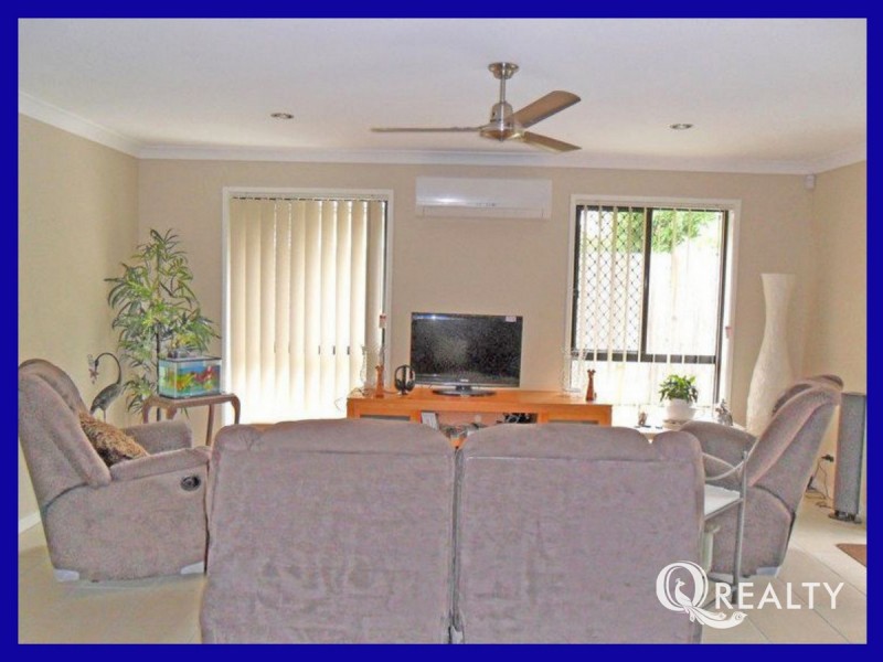 4 Parkside Place, Forest Lake QLD 4078