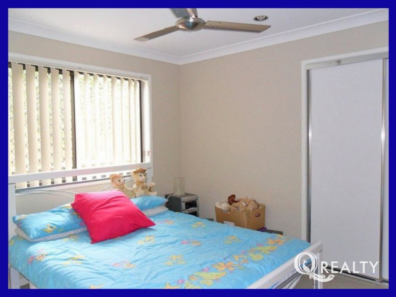 4 Parkside Place, Forest Lake QLD 4078